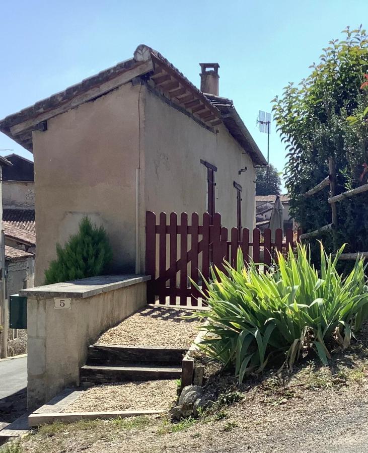 فيلا Le Tourniquet - Aubeterre Tiny House المظهر الخارجي الصورة